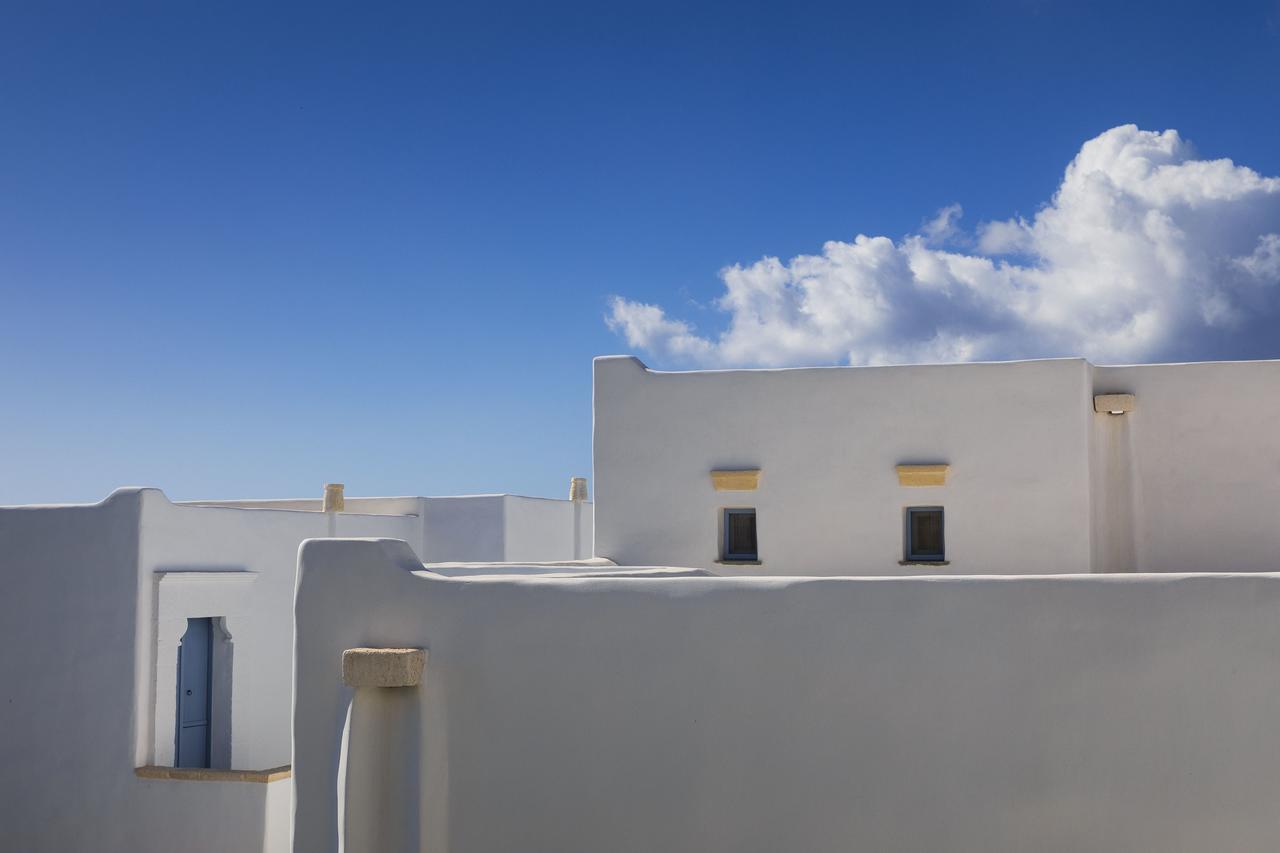 Mezzolovero Suites Kímolos מראה חיצוני תמונה
